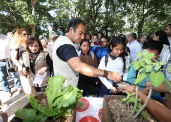 Eduardo Ramírez celebró Día Mundial de la Educación Ambiental