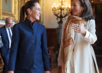 Sheinbaum anunció inversión de Banco Santander en México de 2 mil mdd