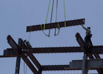 Cumplió con imponer aranceles en México