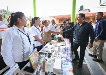 Eduardo Ramírez destacó reactivación de servicios médicos en la Sierra