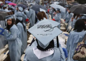 Trump suspende todas las visas para estudiar en EU