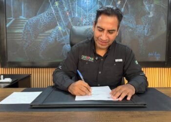 Eduardo Ramírez anuncia beneficios para los maestros