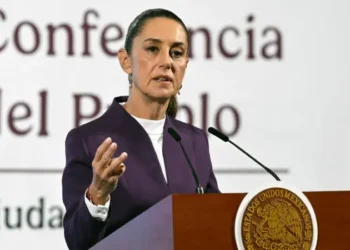 Sheinbaum ‘amaga’ con ‘medidas’ por aranceles de 50% al acero