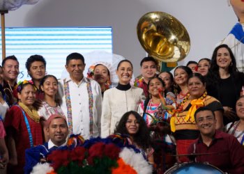 Desde Palacio Nacional invitan a vivir la Guelaguetza 2025