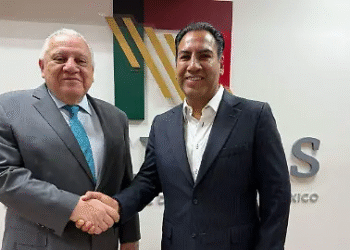 Eduardo Ramírez gestiona recinto fiscal para el Aeropuerto Ángel Albino Corzo