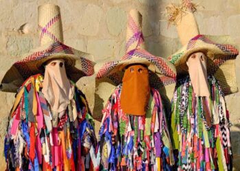 Carnaval de Putla: Un Mosaico de Tradición y Color