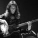 John Deacon: El genio silencioso detrás del bajo de Queen