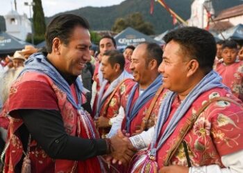 Eduardo Ramírez ratifica compromiso de preservar la cultura de los pueblos originarios