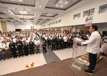 Eduardo Ramírez inaugura la Segunda Jornada Académica Estatal Cecytech-TBC 2025