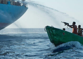 Noche de miedo en el mar de Campeche: piratas asaltan plataforma de Pemex y roban equipos vitales