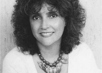 Laura Esquivel: Celebrando una Vida Dedicada a las Letras y la Política