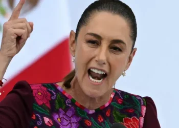 Sheinbaum aún espera que España pida perdón por la conquista