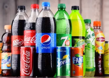 Nuevo golpe tributario: el alza a cigarros, refrescos y bebidas azucaradas impulsada por Morena