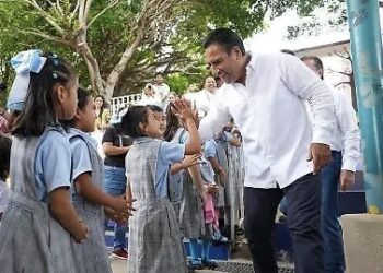 Eduardo Ramírez invierte más de 3.5 millones en escuelas de Tuxtla Gutiérrez