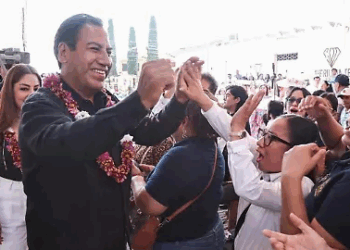Eduardo Ramírez fortalece la educación y la infraestructura social en Berriozábal