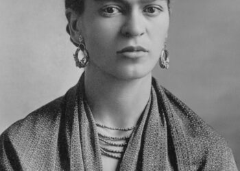 Un retrato de Frida Kahlo se vende por 55 millones de dólares, un récord para un artista latinoamericano