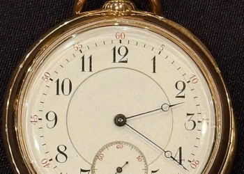 El reloj del Titanic subastado por 42 millones de pesos