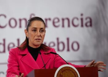 Sheinbaum condena violencia en marcha de la Generación Z y pide que continúe por la ‘vía pacífica’