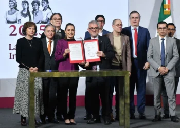 Anuncia Sheinbaum creación de una supercomputadora pública en México