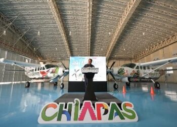 Eduardo Ramírez impulsa expansión de AeroBalam