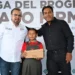 Eduardo Ramírez beneficia a niñas, niños y jóvenes con entrega de tenis y bicicletas