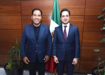 Eduardo Ramírez muestra avances de carretera Ocosingo Palenque a Banobras