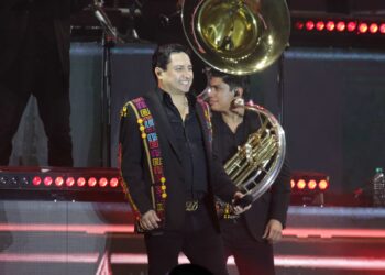 JULIÓN ÁLVAREZ “42/18”