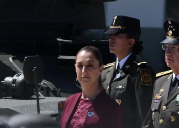 Sheinbaum marca límite en reforma de pensiones excesivas: no incluye al Ejército