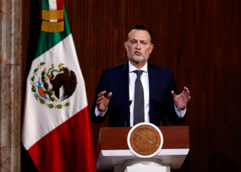 “México no acepta dictados extranjeros; presidenta Sheinbaum, no está sola”, dice el gobernador de Querétaro