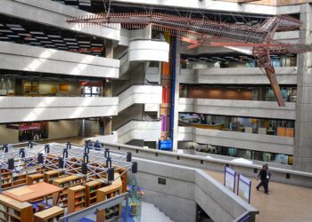 Hemeroteca Nacional de México celebra aniversario: un tesoro de la memoria periodística del país