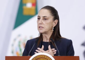 Sheinbaum dice que se está investigando qué hacían los funcionarios de EE.UU. que murieron en un accidente