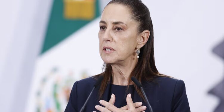 Sheinbaum dice que se está investigando qué hacían los funcionarios de EE.UU. que murieron en un accidente