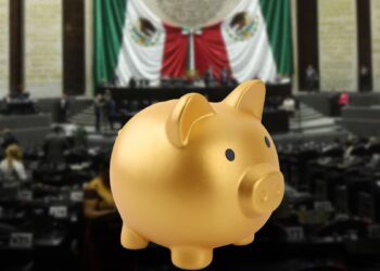 Sheinbaum publica decreto para poner tope a pagos de exfuncionarios