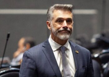 Morena impulsa la “reforma anti-Mayer”: límites a legisladores entre la política y el espectáculo