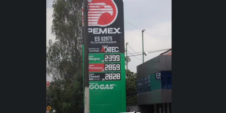 Sheinbaum afianza pacto con gasolineros para bajar precio del diésel