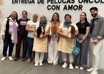 Entrega de pelucas oncológicas: un gesto de amor