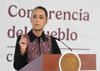 Sheinbaum califica de propaganda política las exigencias de Maru Campos