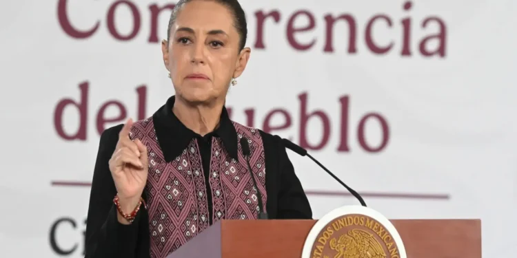 Sheinbaum califica de propaganda política las exigencias de Maru Campos