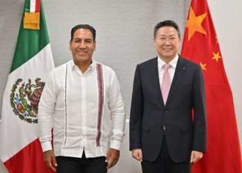 Eduardo Ramírez se reunió con Embajador de China